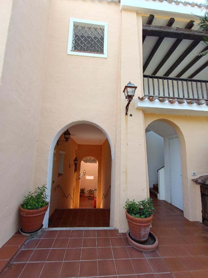 La Maison Des Arches Порто-Черво Екстер'єр фото